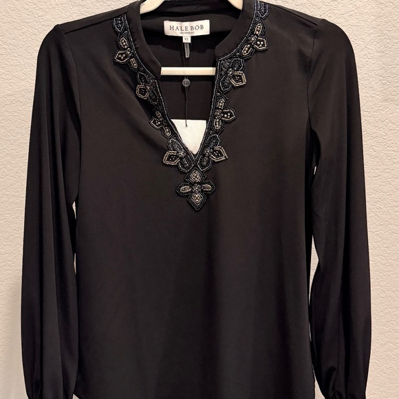 Top - Picture 1 of 2